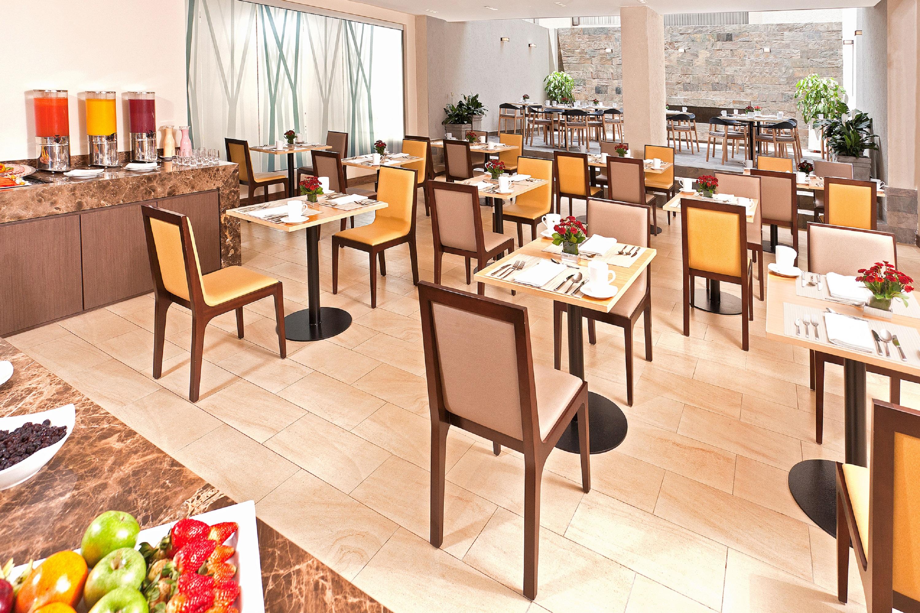 Hotel Estelar Calle 100 Богота Ресторант снимка