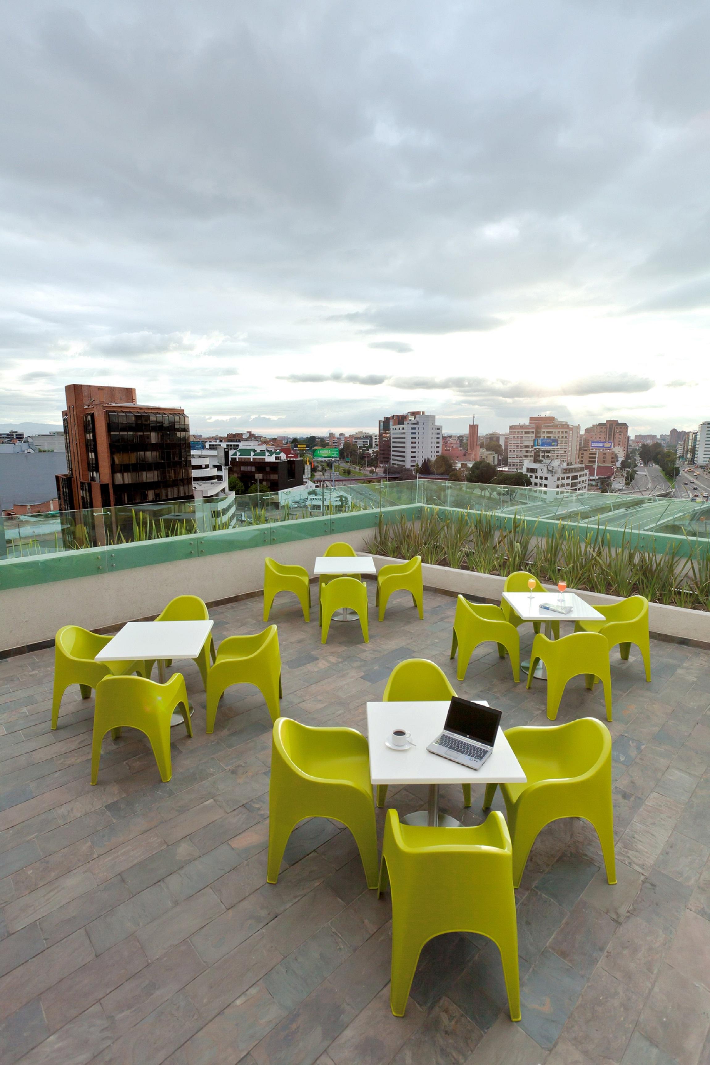 Hotel Estelar Calle 100 Богота Ресторант снимка