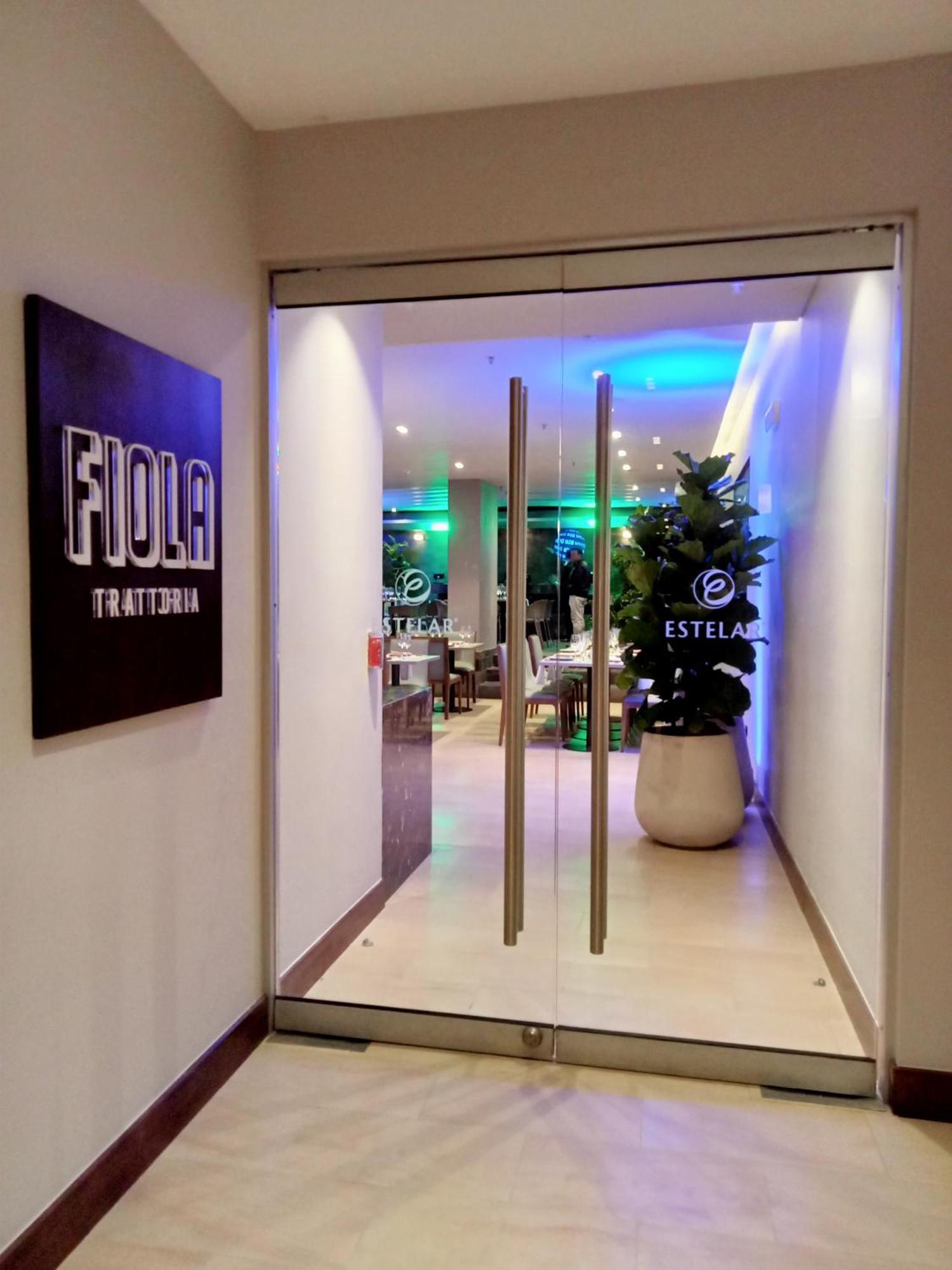 Hotel Estelar Calle 100 Богота Екстериор снимка